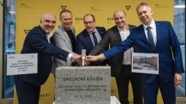 BrnoSlavnostní akce se zúčastnil i Michal Renát (zcela vlevo), obchodní ředitel SYNER pro oblast Morava